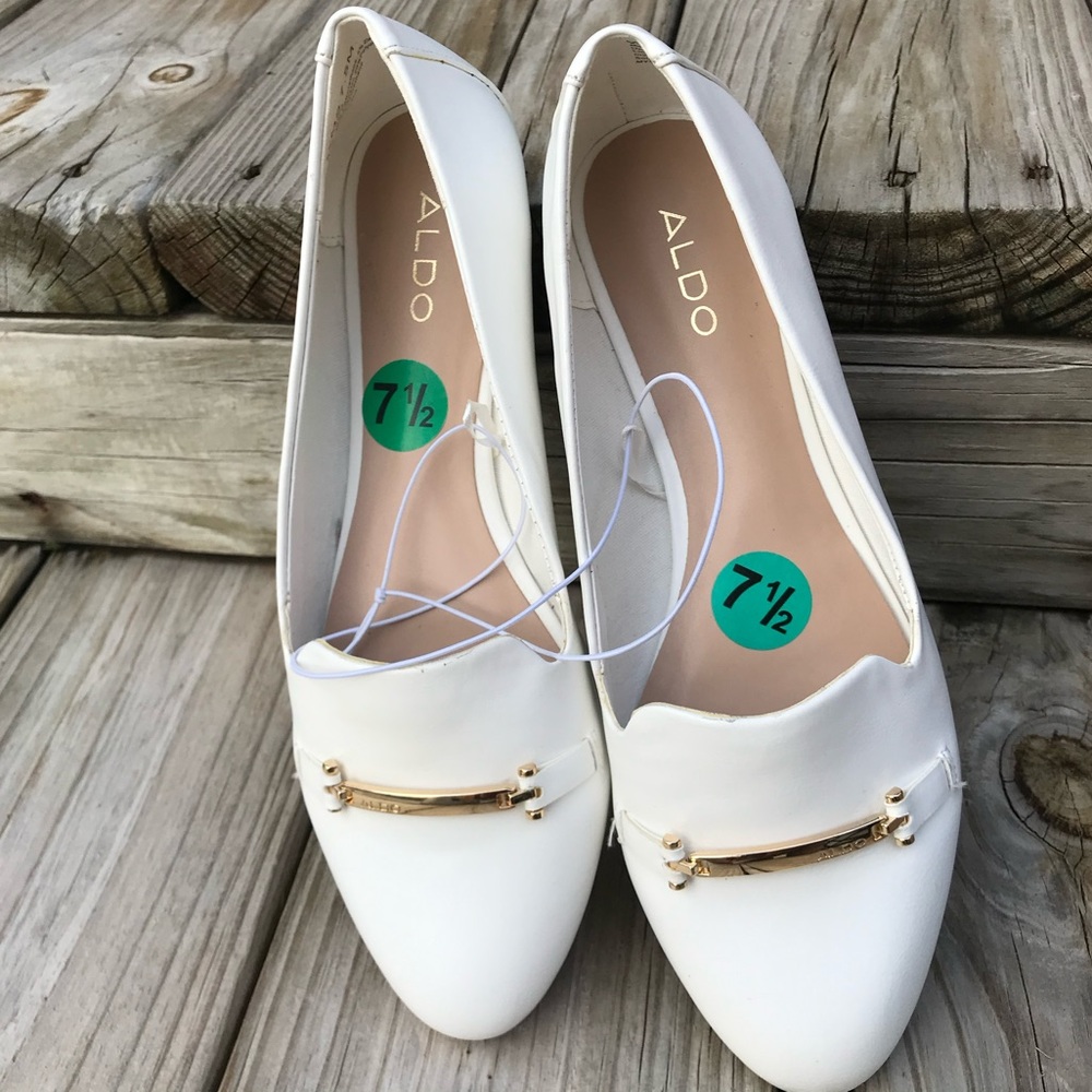 NWOT Aldo white leather loafers